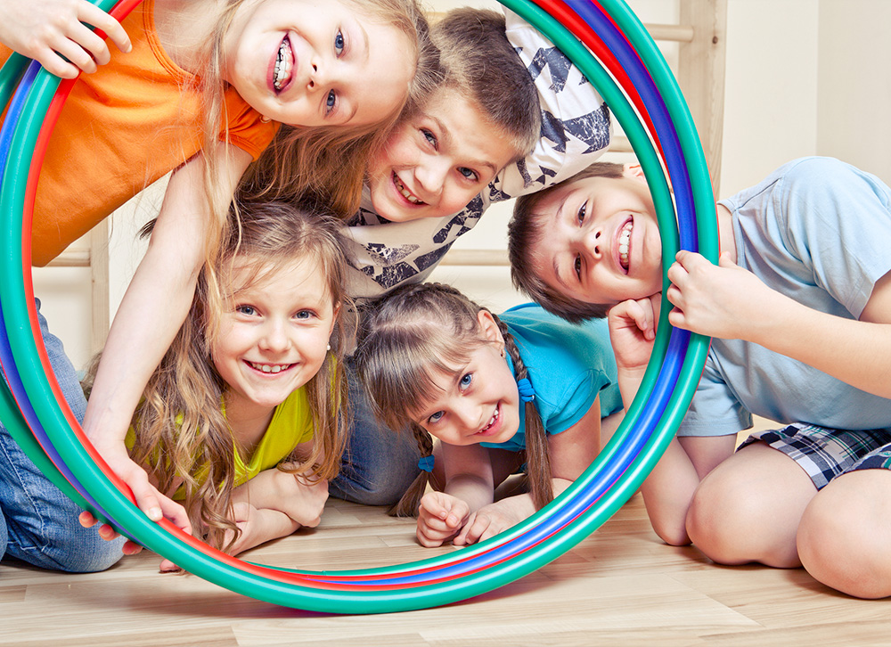 Percorsi personalizzati per supportare lo sviluppo motorio, cognitivo ed emotivo del bambino, migliorando coordinazione, autonomia e relazione con l'ambiente.